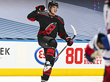 Российский хоккеист Свечников повторил рекорд «Каролины»