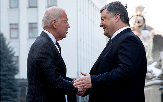 Президент Украины П. Порошенко провел встречу с вице-президентом США Д.Байденом. Киев. 16 января 2017.