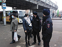 В Рязани на остановках у автовокзала проверили соблюдение масочного режима 