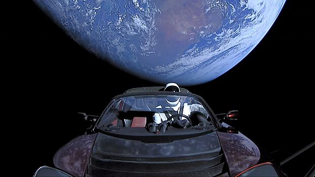 Астрономы думали, что открыли новый астероид, а это оказался автомобиль Tesla