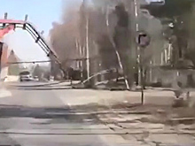 "КамАЗ" устроил аварию и едва не убил людей из-за своей высоты