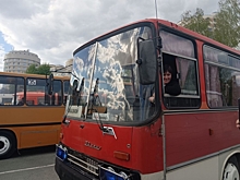 В Екатеринбурге с размахом отметили столетие городского автобуса