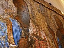 Всегда есть логичное объяснение: почему на самом деле мироточат иконы