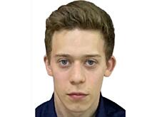 20-летний новосибирец со шрамом на лбу уехал на заработки в Барнаул и пропал