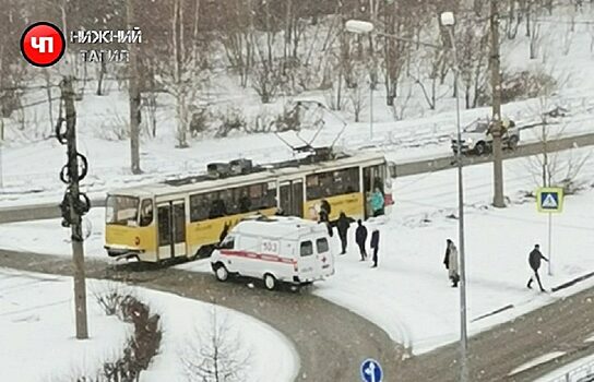 В Нижнем Тагиле трамвай переехал пешехода на остановке