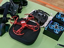 В Ханты-Мансийске начала работу учебно-практическая школа операторов FPV-дронов «Крылья Стерха»