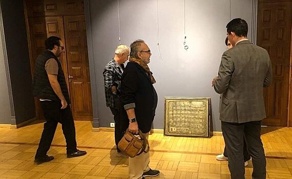 В Казани открылась выставка турецкого художника Ялчына Гёкчебага