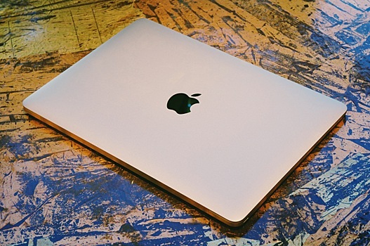 Может ли MacBook заменить MacBook Pro? Выясняем!