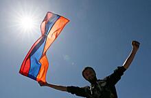 Военный эксперт: поведение Армении кажется странным