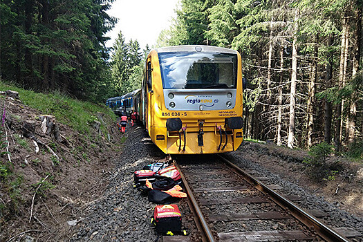 Есть жертвы: в Чехии столкнулись два пассажирских поезда