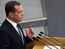 Медведев породил новый анекдот про Мутко