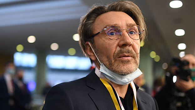 Шнуров написал стихотворение на смерть Мамонова