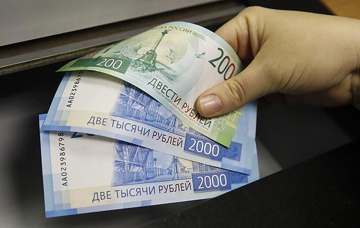 Назван "букет" факторов, которые сыграют против рубля