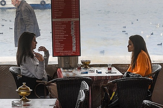 Россиянка порассуждала о нужде в чаевых сотрудникам курорта в Турции