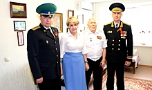 В Волгограде с наступающим 9 Мая поздравили ветеранов госбезопасности