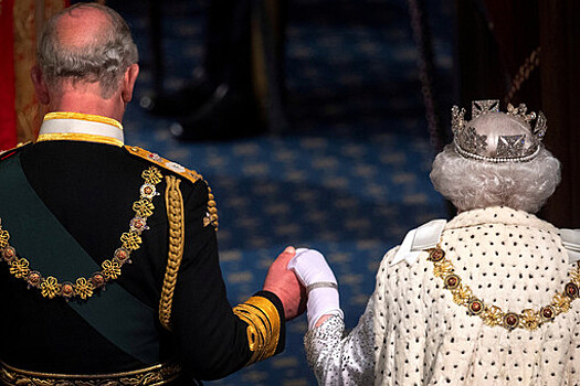 Историк Эд Оуэнс заявил, что в Британии началась передача власти принцу Чарльзу