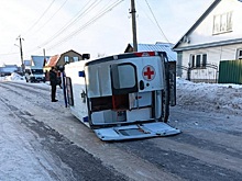 В Сасове «скорая» перевернулась после ДТП с Renault Logan