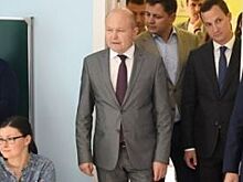 Деньги не пахнут. В чём обвиняют экс-начальника управления образования?