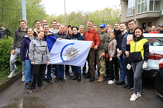 «Пусть каждый сегодня почувствует себя дворником»: мэрия Калининграда вышла на субботник