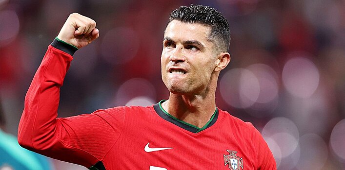 Асмир Бегович: «Я играл против лучших – Месси и Роналду, в АПЛ – Торреса, Агуэро, Суареса. По физике настоящей проблемой были игроки вроде Кэрролла – и для вратаря, и для защитников»