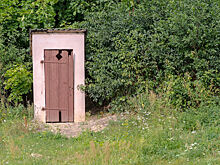 Что нужно учесть при строительстве дачного туалета