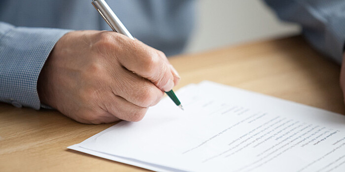 Как получить наследство и выжить: пять невероятных историй о завещаниях