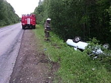 Автомобиль «Вольво» вылетел в кювет в Сосновском районе: один человек погиб