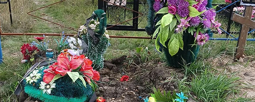 В Челябинской области был украден надгробный крест с могилы бойца СВО