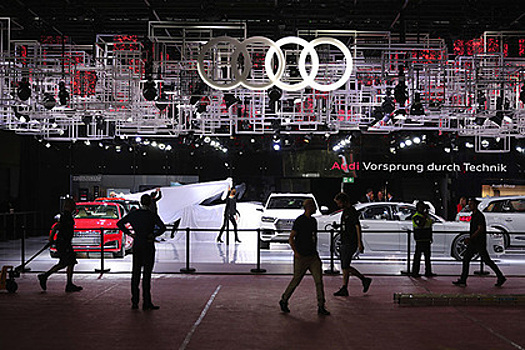 Глава Audi в России предсказал серийное производство машин без руля