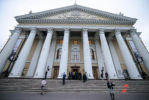 На ремонте театра в Челябинске пытались нажиться. Возбуждено уголовное дело