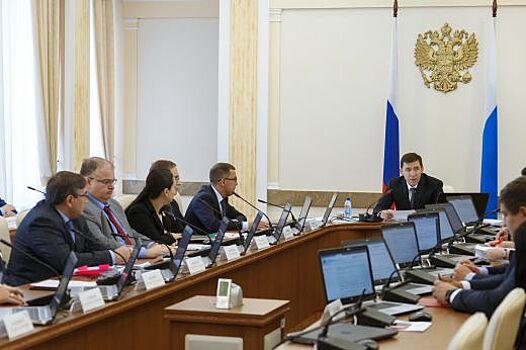 Евгений Куйвашев потребовал безусловного выполнения всех планов по благоустройству территорий в Свердловской области