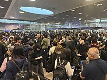 Кейруш выложил фото и видео очередей в аэропорту Лиссабона: «Вот как Португалия встречает прибывших на Рождество. Мы гордимся вами, господа президент и премьер-министр»