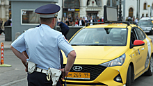 Эксперт оценил идею запретить мигрантам работать в такси без российских прав