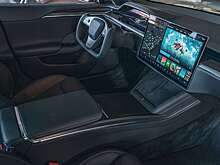 Tesla обеспечила владельцев своих машин пожизненной бесплатной зарядкой