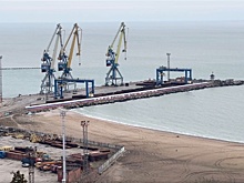 Россия в третий раз восстанавливает столетний мариупольский порт