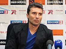 Тренер "Тамбова" пропустил гол "Зенита" из-за похода в туалет