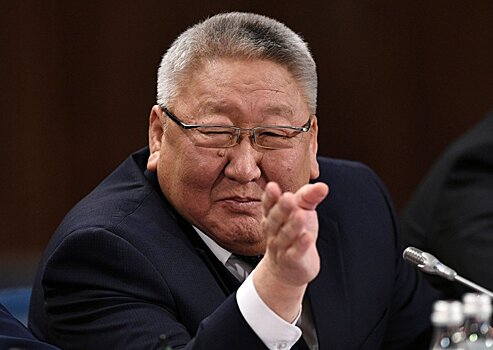 Глава Якутии призвал не брать на работу мигрантов без надобности