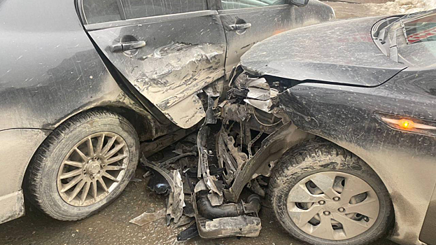 В тройном ДТП на Астраханской пострадала женщина