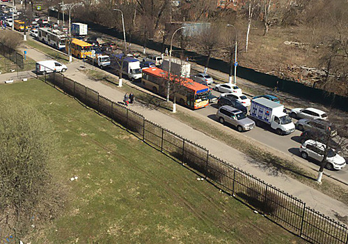 Серия аварий сотворила огромные пробки на дорогах