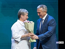 «Моя мама преподавала алгебру и геометрию»: Александр Моор назвал День учителя семейным праздником