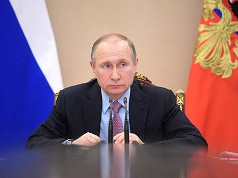 Путин обсудил необходимость ослабления рубля