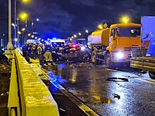 Водитель и пассажир легкового автомобиля погибли в аварии на Северо-Восточной хорде