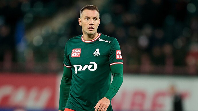 Дзюба отказался от опции автоматического продления контракта с «Локомотивом»