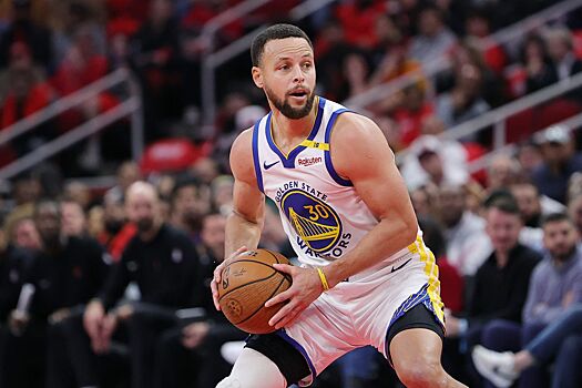 «Голден Стэйт» с 36 очками Карри переиграл «Хьюстон»