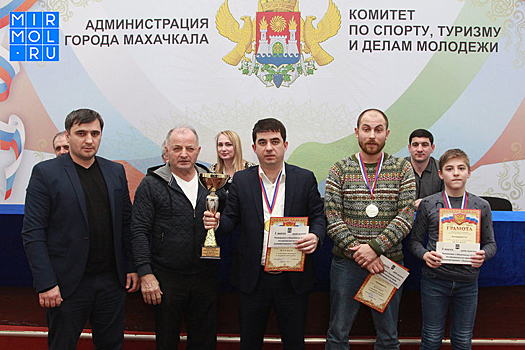 Гроссмейстер Джакай Джакаев – лучший на чемпионате города по шахматам