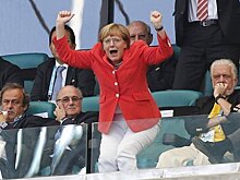 Меркель посетит матч Германия - Нидерланды