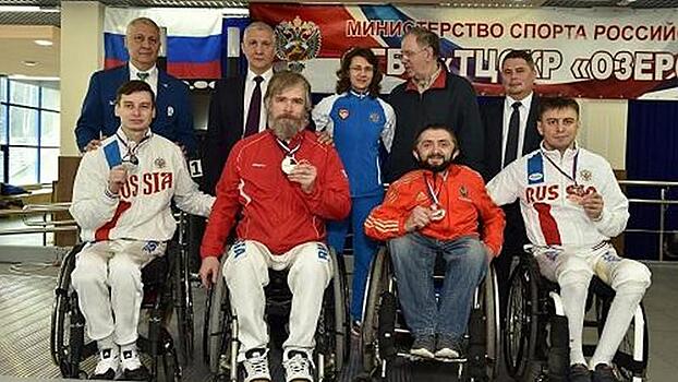 Три золотых медали привезли вологодские спортсмены с соревнований по фехтованию на колясках