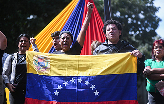 США задумали установить долгосрочный контроль над нефтью Венесуэлы