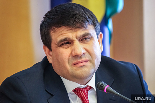 Претендент на пост тюменского губернатора отказался от предвыборного турне по ХМАО и ЯНАО