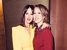 Собчак зажгла на дискотеке Шнуровой в красном вышитом платье, а Тюльпанова — в элегантном наряде с объемной баской